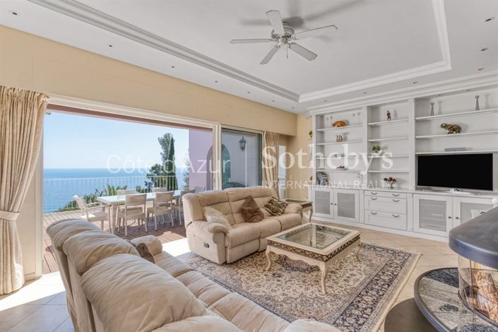 Image No.2-4 Bed Property for sale