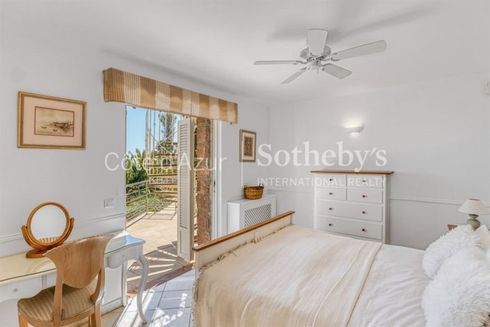 Image No.5-4 Bed Property for sale