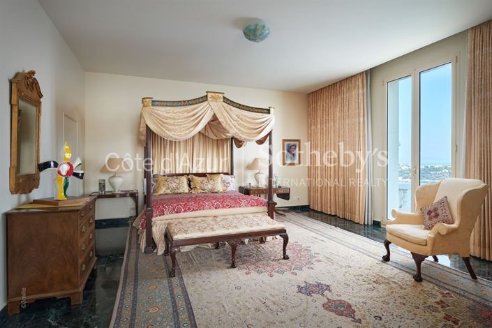 Image No.13-10 Bed House for sale