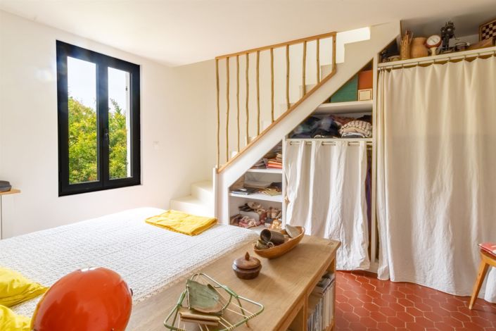 Image No.11-3 Bed House for sale