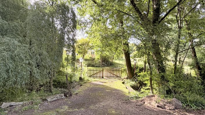 Image No.18-5 Bed House for sale