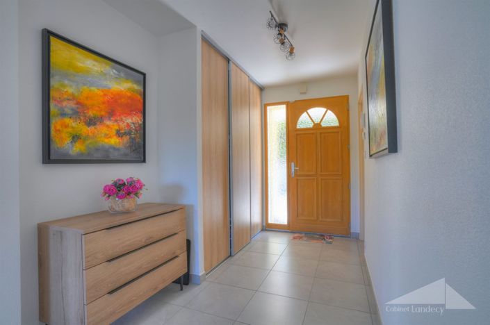 Image No.5-3 Bed House for sale