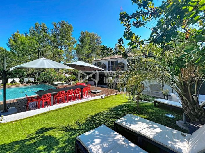 Image No.2-4 Bed House for sale