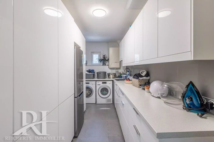Image No.16-5 Bed House for sale