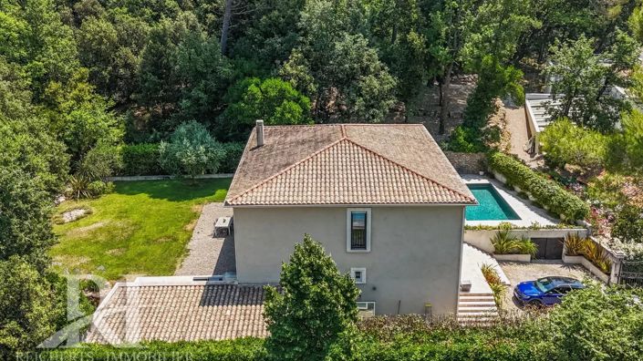 Image No.36-5 Bed House for sale