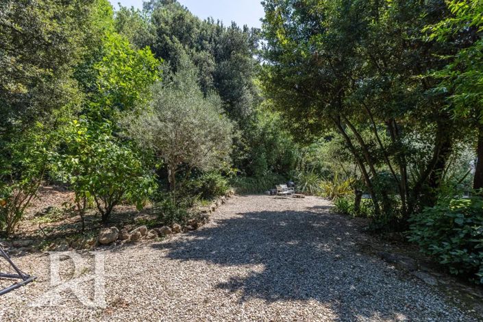 Image No.39-5 Bed House for sale