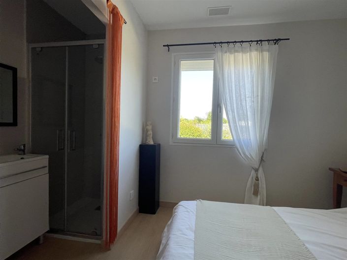 Image No.13-5 Bed House for sale