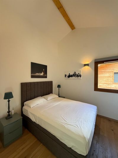 Image No.13-3 Bed Apartment for sale
