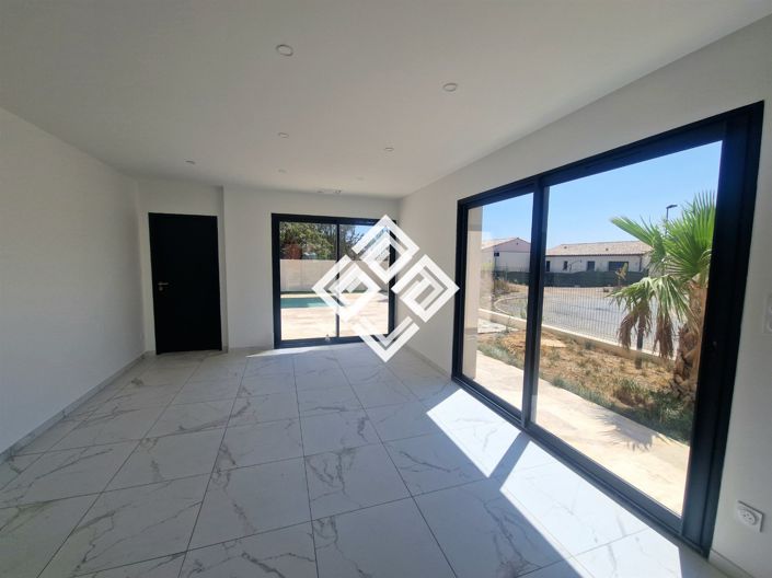 Image No.3-3 Bed House for sale