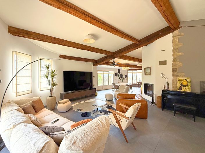 Image No.10-6 Bed House for sale