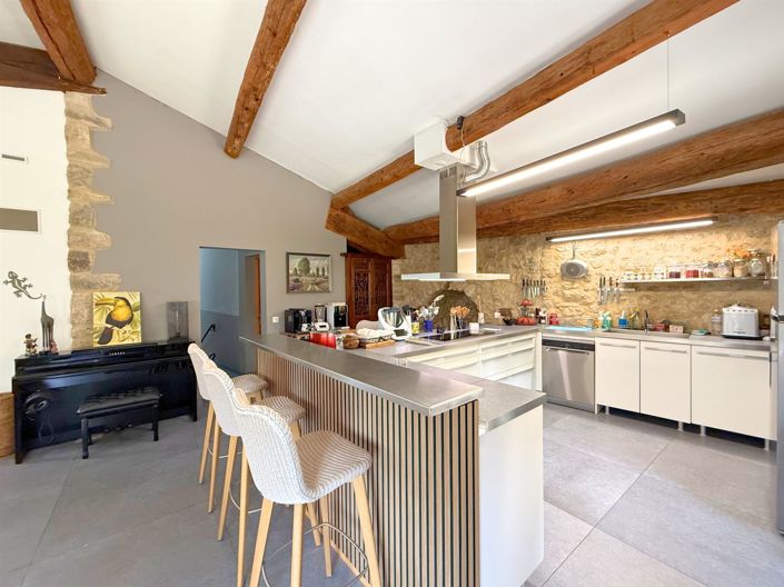 Image No.14-6 Bed House for sale