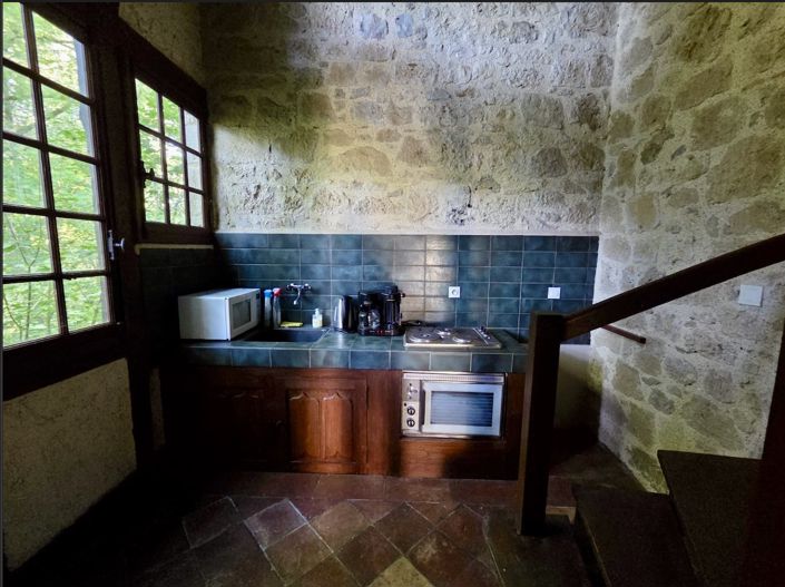 Image No.21-6 Bed House for sale