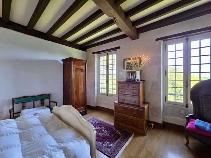 Image No.22-6 Bed House for sale