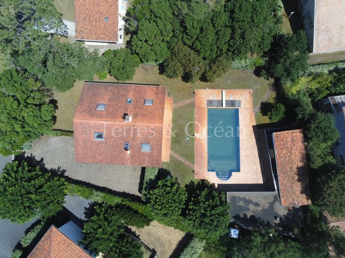 Image No.6-9 Bed House for sale