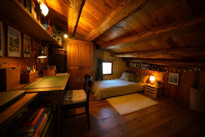 Image No.16-9 Bed House for sale