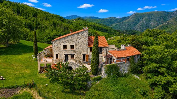 Image No.2-9 Bed House for sale