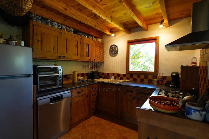 Image No.7-9 Bed House for sale