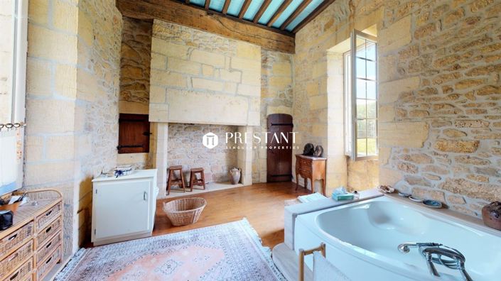 Image No.10-9 Bed House for sale