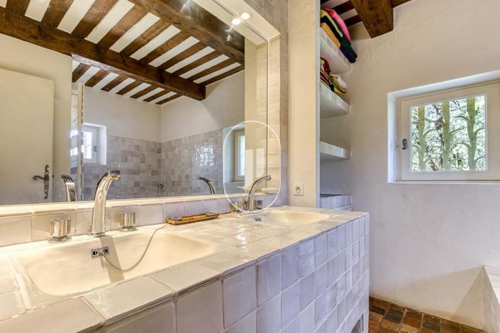 Image No.10-5 Bed House for sale