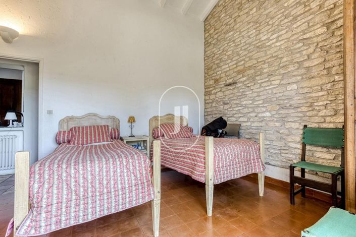 Image No.11-5 Bed House for sale