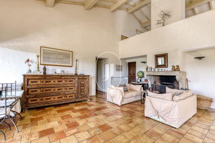 Image No.20-5 Bed House for sale