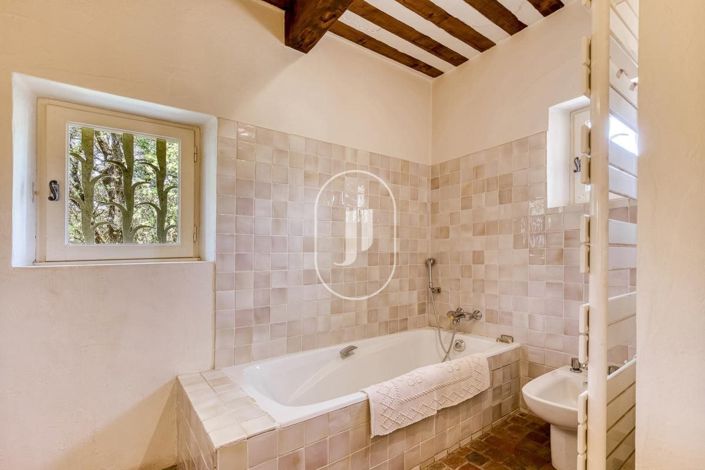 Image No.22-5 Bed House for sale