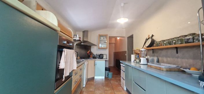 Image No.4-4 Bed Property for sale