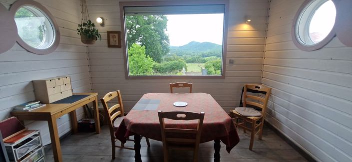 Image No.6-4 Bed Property for sale
