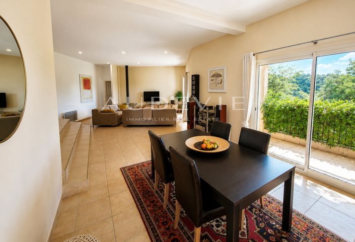 Image No.13-4 Bed House for sale