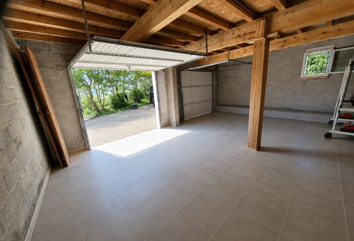 Image No.17-4 Bed House for sale