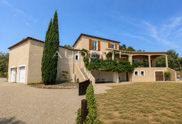 Image No.18-4 Bed House for sale