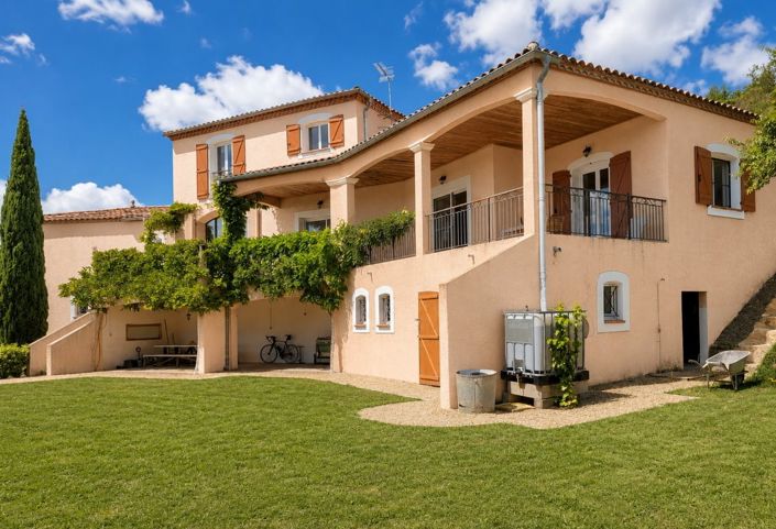 Image No.3-4 Bed House for sale