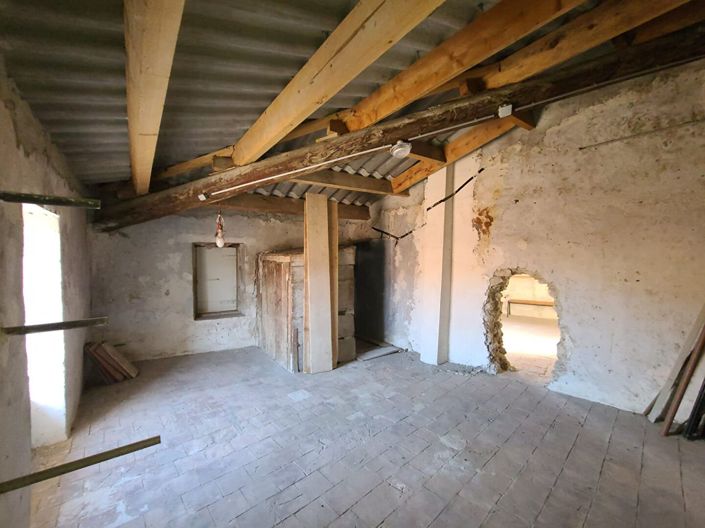 Image No.12-2 Bed House for sale