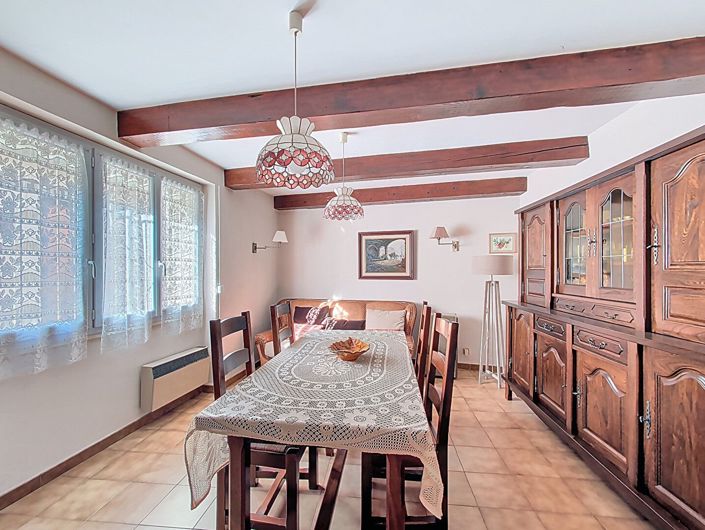 Image No.3-2 Bed House for sale