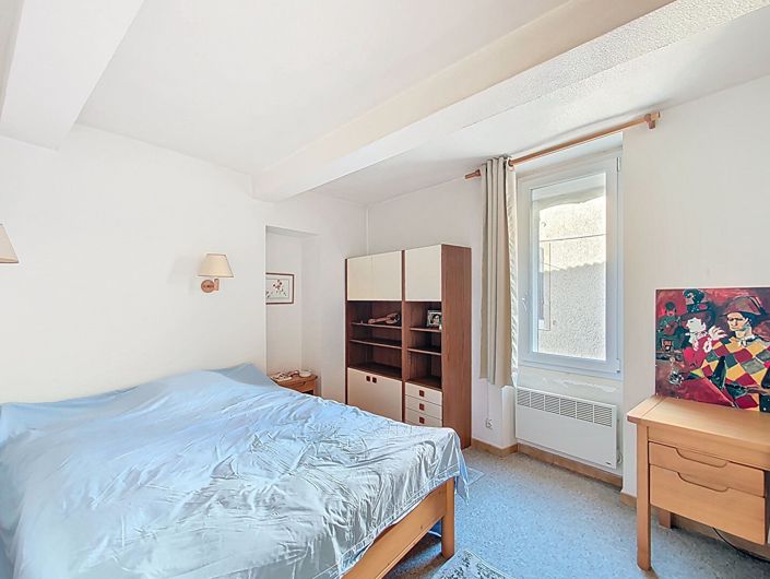 Image No.9-2 Bed House for sale