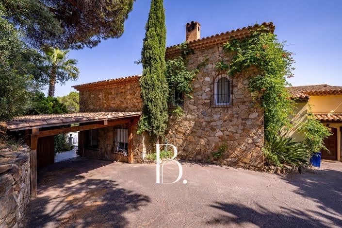 Image No.2-6 Bed House for sale