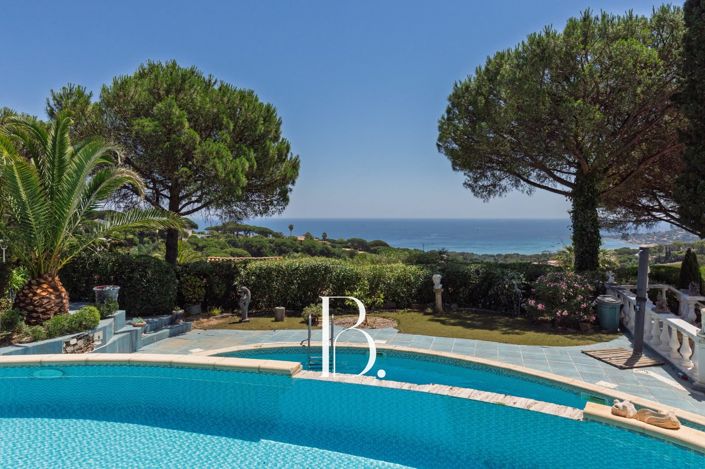 Image No.3-6 Bed House for sale