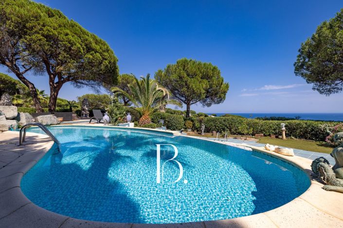 Image No.7-6 Bed House for sale