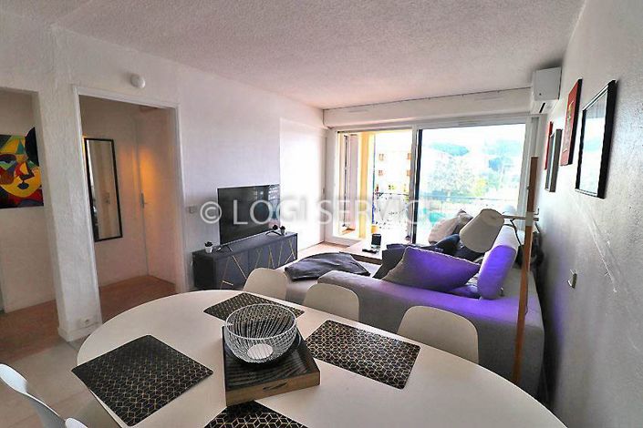 Image No.8-Appartement de 1 chambre à vendre à Grimaud