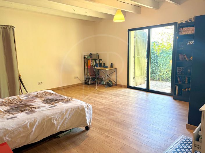 Image No.10-3 Bed House for sale