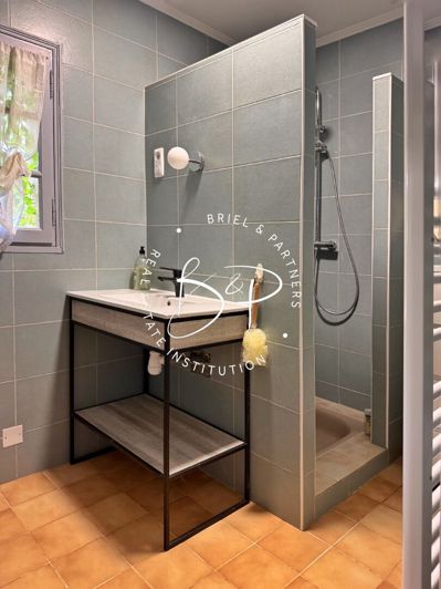 Image No.14-4 Bed House for sale