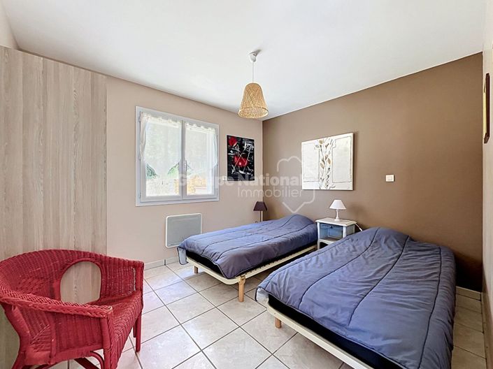 Image No.25-5 Bed House for sale