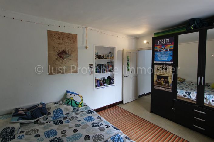 Image No.10-1 Bed House for sale