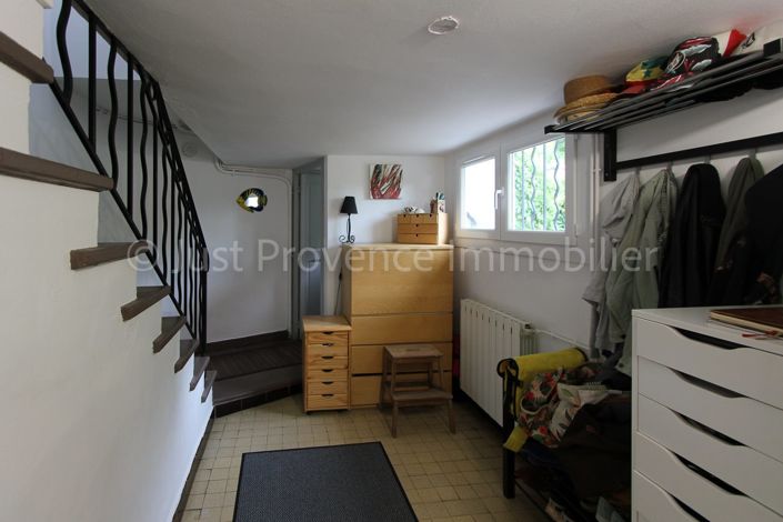 Image No.8-1 Bed House for sale