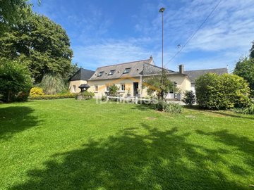1 - Pommerieux, House