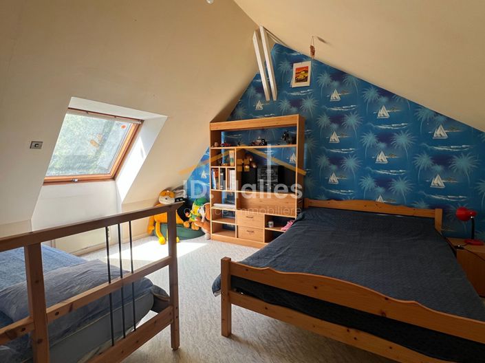 Image No.6-5 Bed House for sale