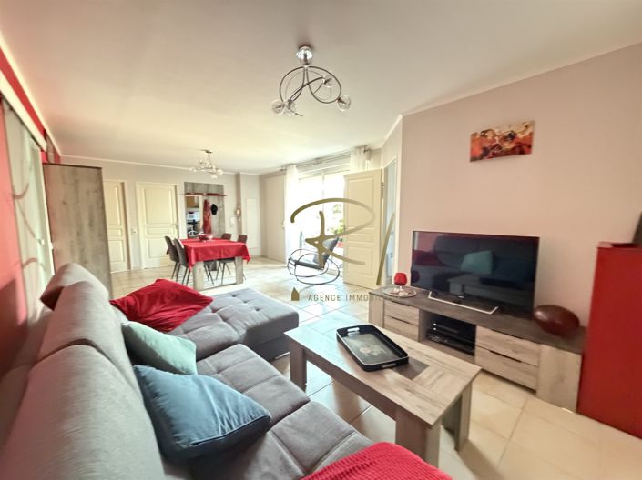 Image No.2-2 Bed House for sale