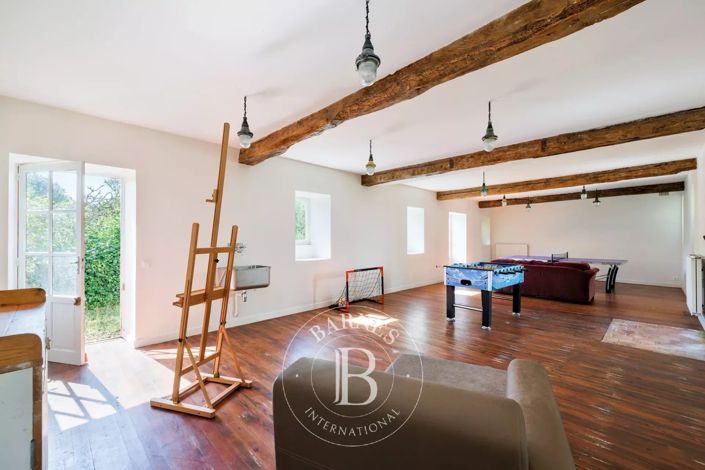 Image No.23-8 Bed House for sale