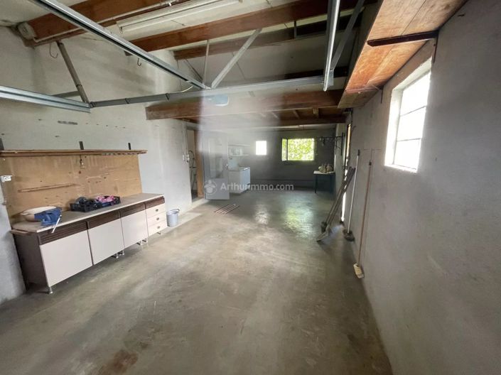 Image No.15-4 Bed House for sale