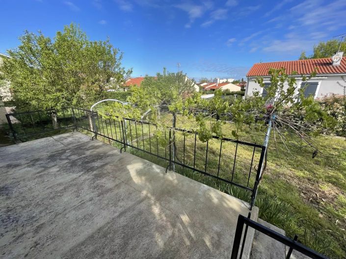 Image No.17-4 Bed House for sale